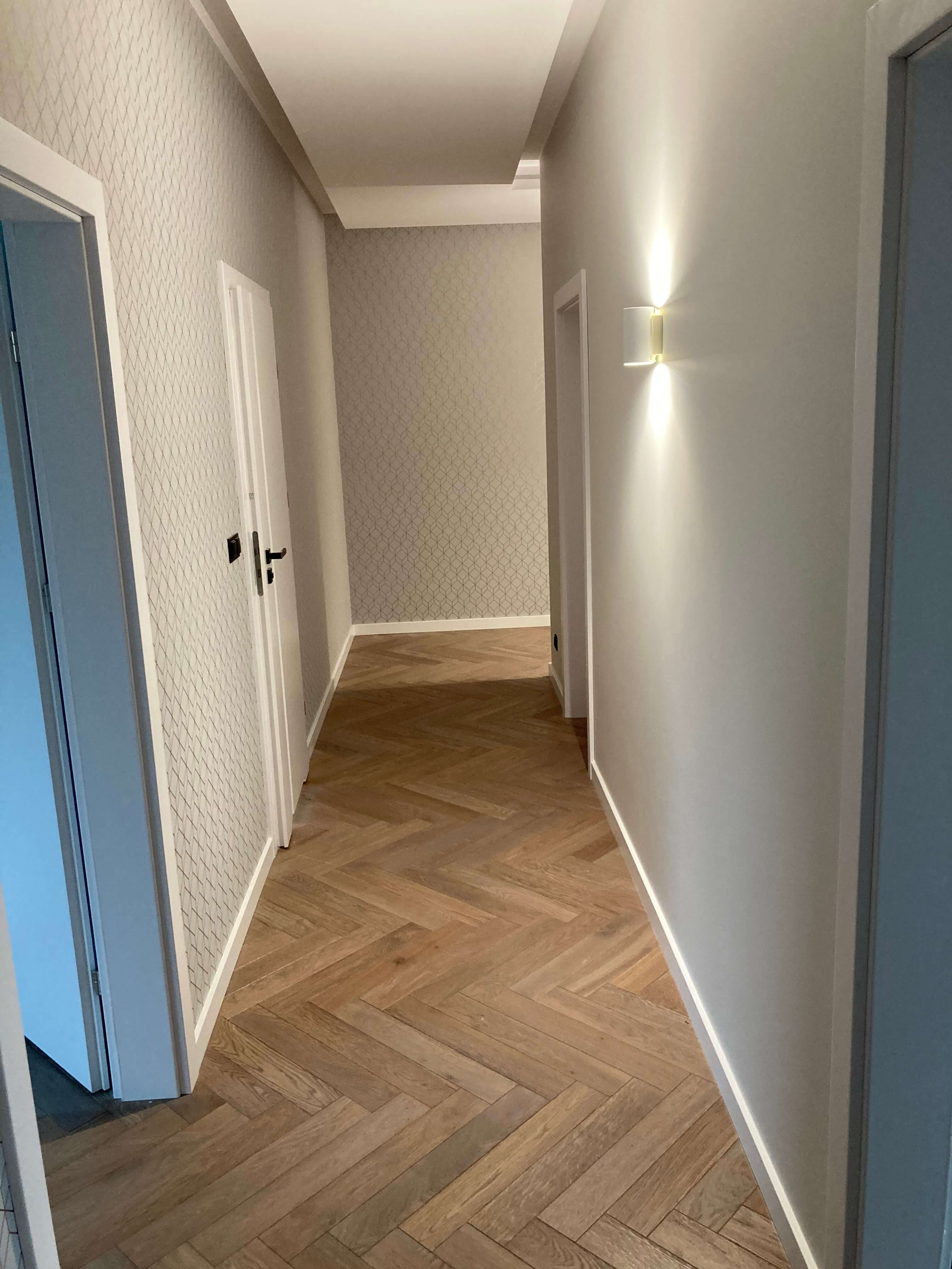 Sufit wielopoziomowy salon